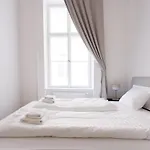 4Ty3 Apartments - Rochus Market City Apartment Is Calling