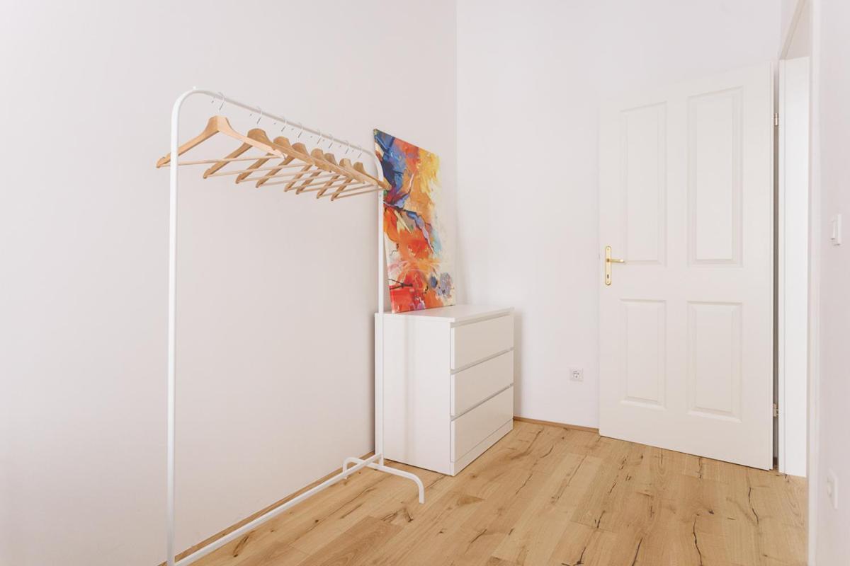 4ty3 - Rochus Market City Is Calling Apartment Wien